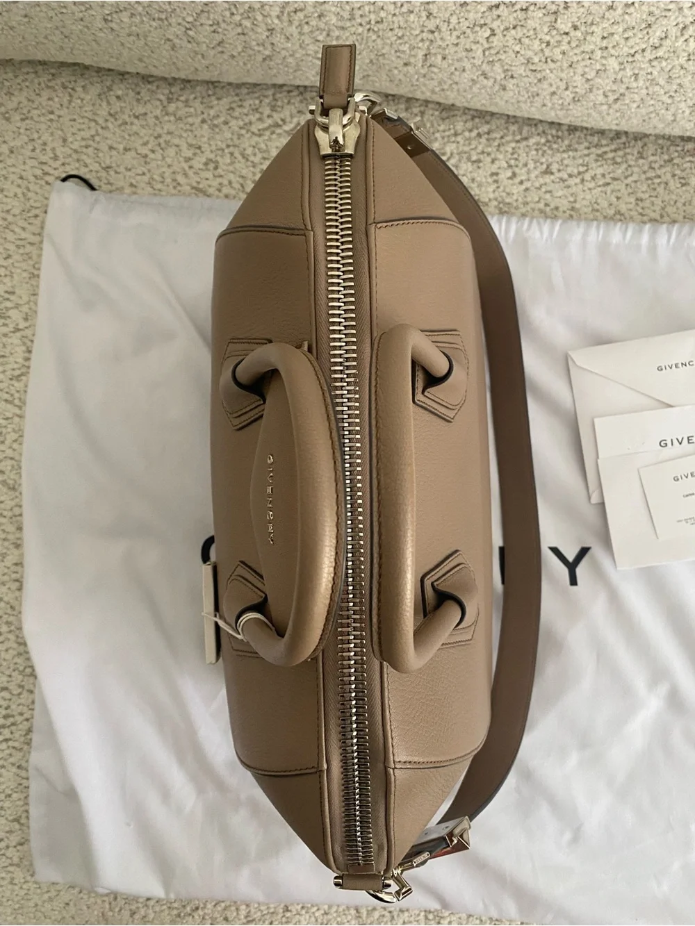 Givenchy Antigona Medium Sugar Linen Taupe Shoulder Top Handle Bag EUC